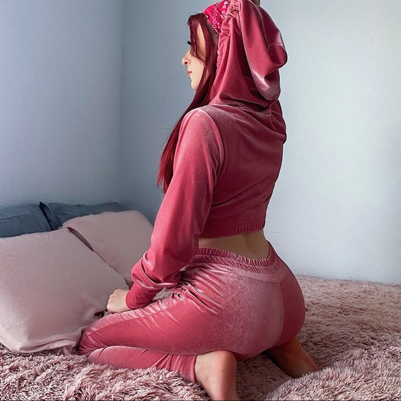 suga bby pink track suit✨ - Picture 2 of 3